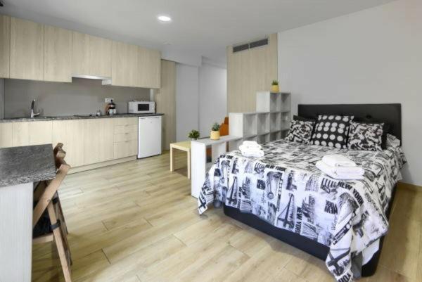 Apartamentos Turisticos Plaza San Juan 2 Тудела Экстерьер фото