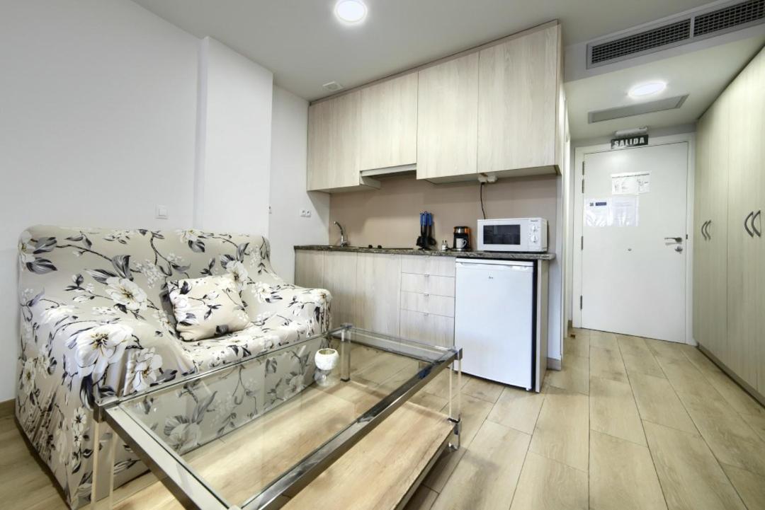 Apartamentos Turisticos Plaza San Juan 2 Тудела Экстерьер фото