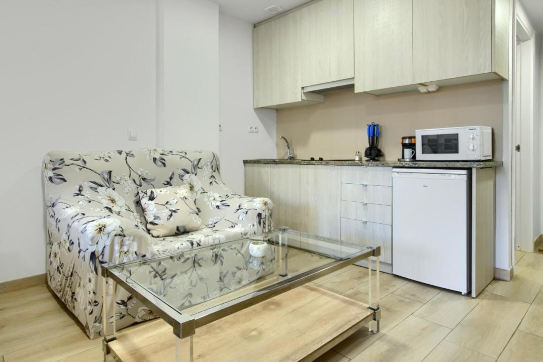 Apartamentos Turisticos Plaza San Juan 2 Тудела Экстерьер фото